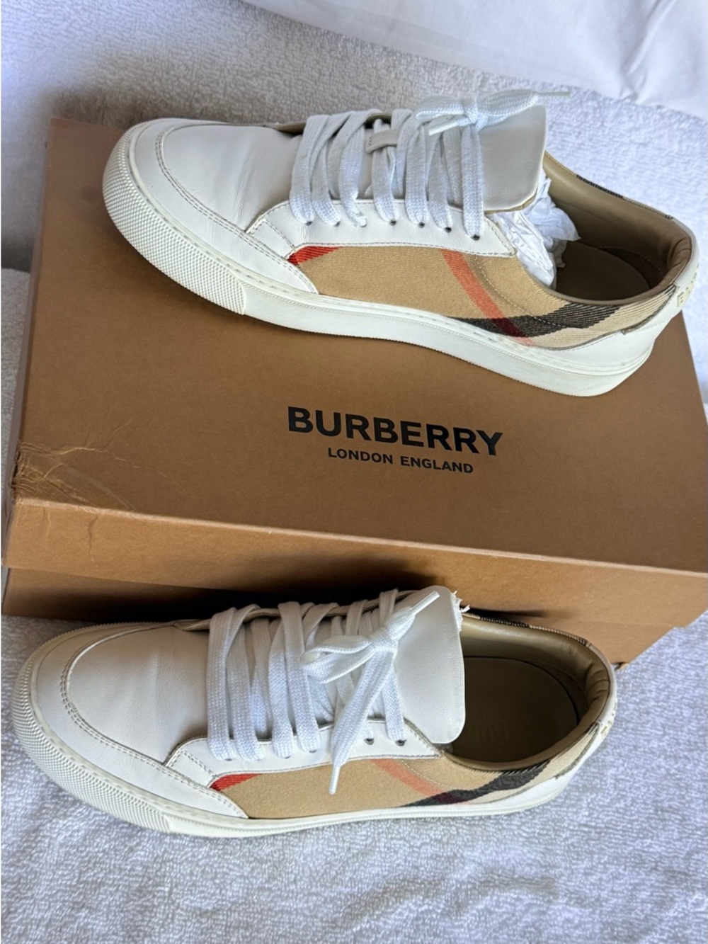 Burberry Beige Check & White Leather Low-Top Sneakers - Picture 8 of 8